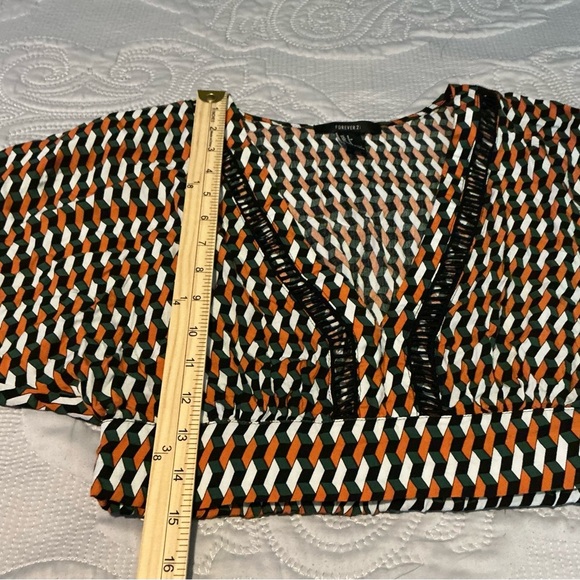 Forever 21 Black and White Smocked Crop Blouse - Picture 4 of 6